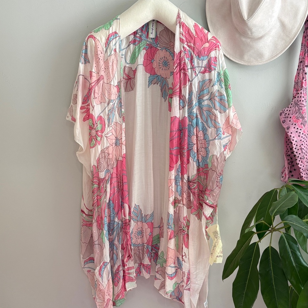 Aratta Floral Kimono